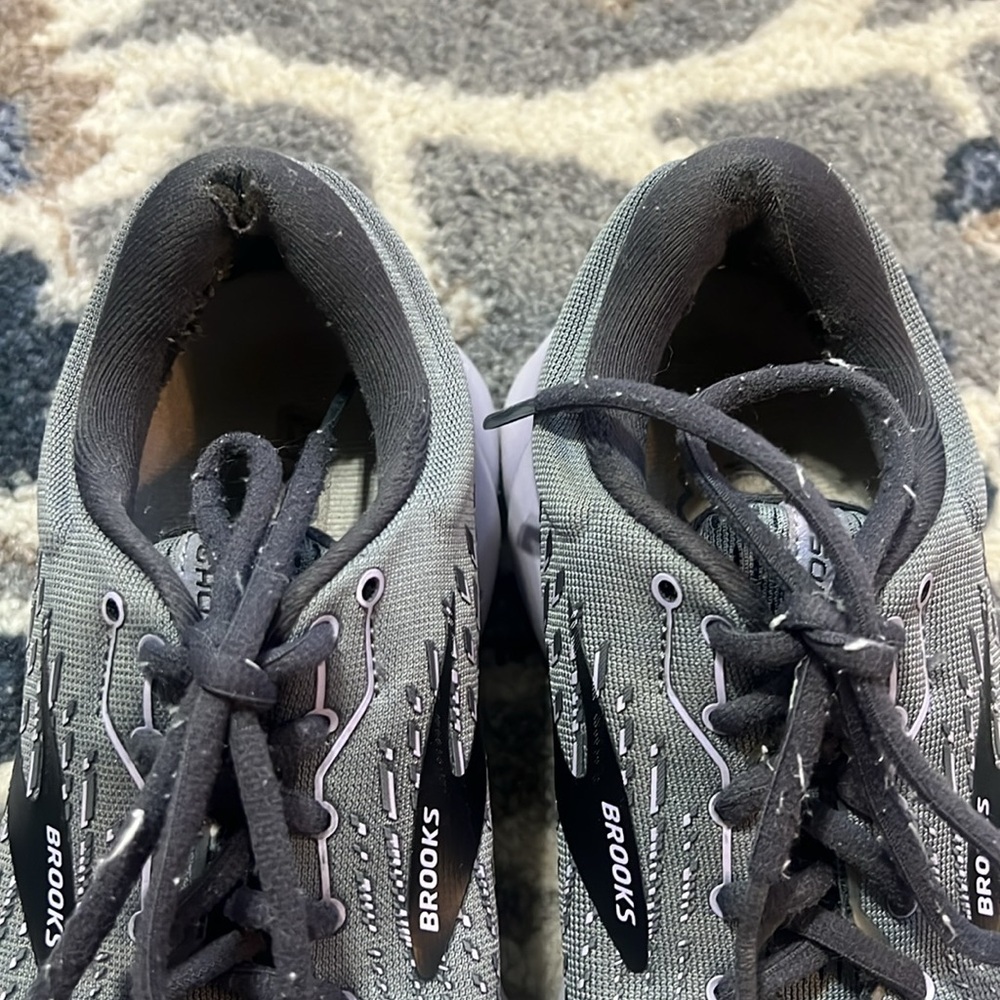 Brooks Ghost 13 size 7 womens - Picture 3 of 5